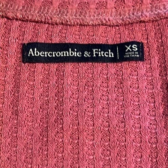 Abercrombie & Fitch Waffle Knit V-Neck Long Sleeve Pink Top Size XS - Picture 3 of 8